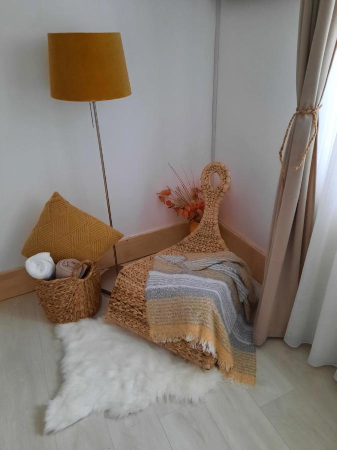 Cocooning In A Lovely Mountain Suite - Two Azuga Exterior foto